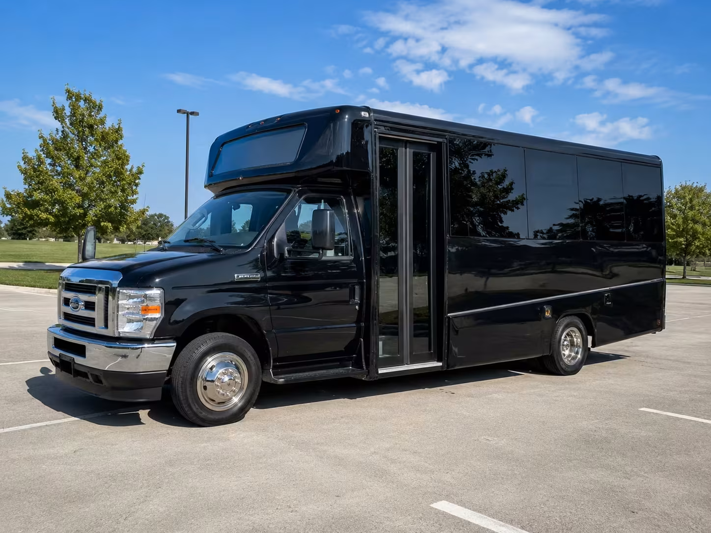 15 passenger minibus