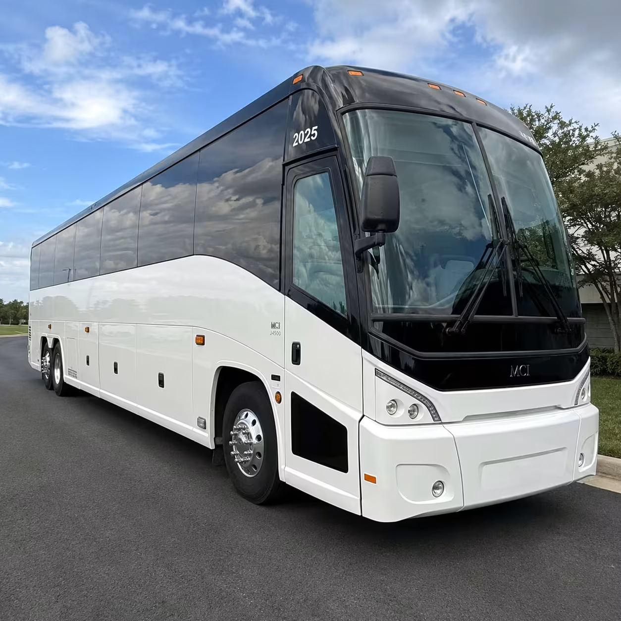 charter buses to hard rock live hollywood from delray beach